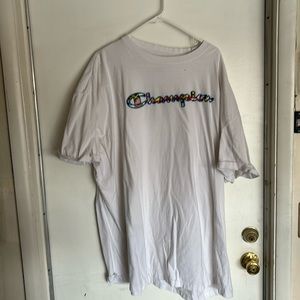 Barely worn champ shirt